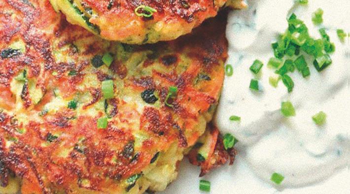 Zucchinilaibchen mit Karotten