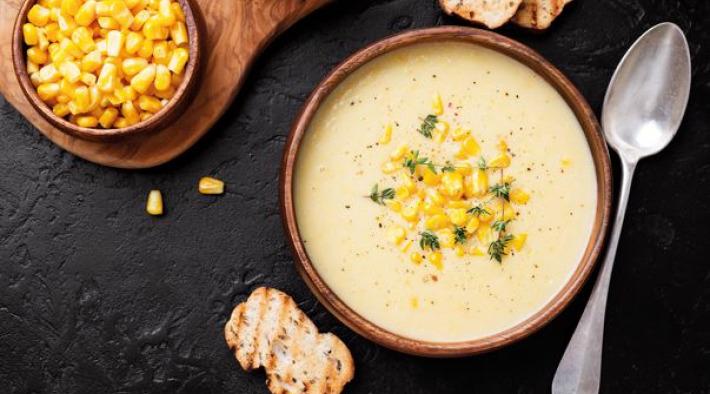 Maiscremesuppe mit Ingwer